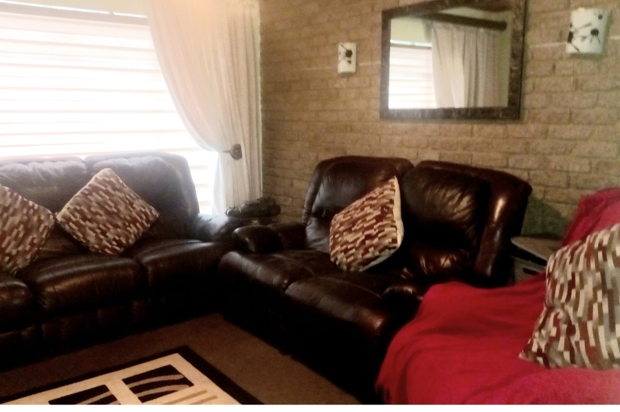 3 Bedroom Property for Sale in Geelhoutpark North West